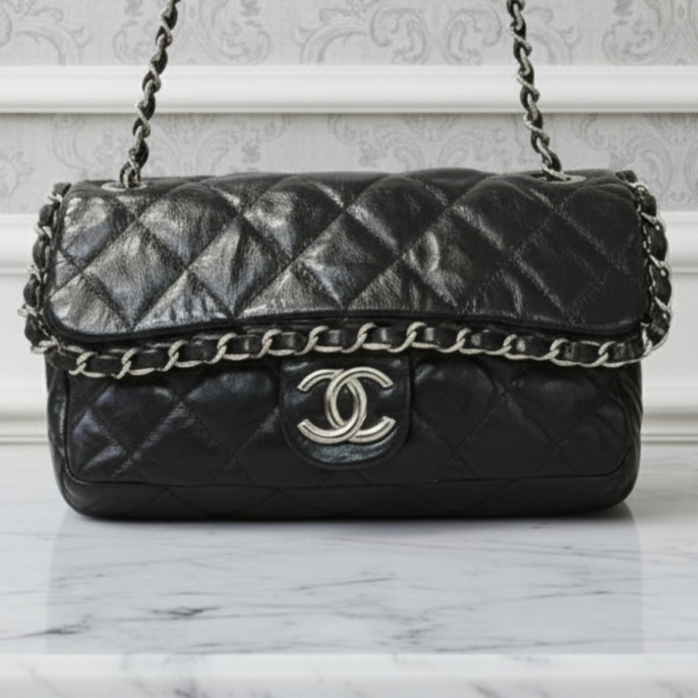 ​🖤 CHANEL "Chain Me" Quilted Flap Bag Black Lambskin Silver Hardware - Picture 5 of 15